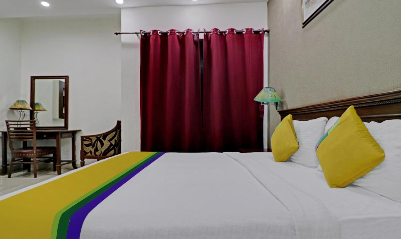 Itsy Hotels Hamlets Stay Нойда Экстерьер фото