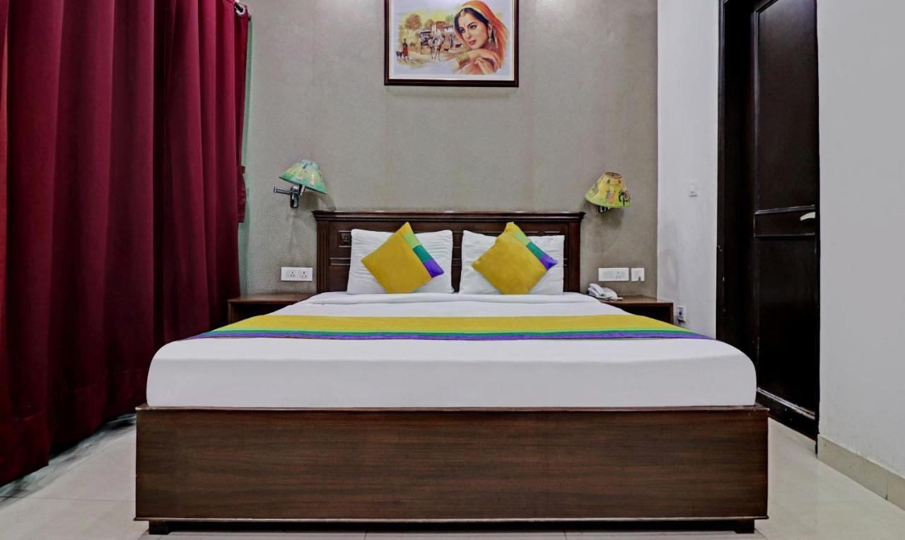 Itsy Hotels Hamlets Stay Нойда Экстерьер фото